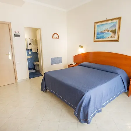 Hotel Mediterraneo Otel 3*