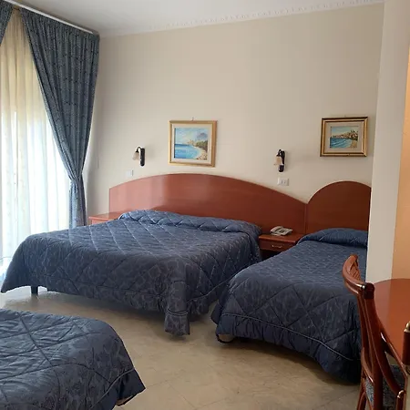 Otel Hotel Mediterraneo