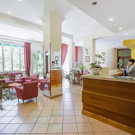 Hotel Mediterraneo 3*