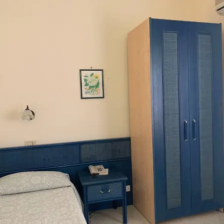 Hotel Mediterraneo 3*